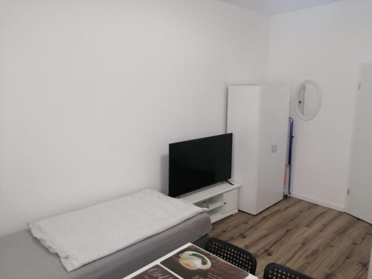 Wohnung In Koeln 1B Екстериор снимка